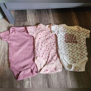 3 Piece Baby Onesie Set